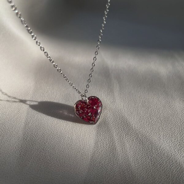 Rose Memory Resin Pendant – Heart Shape Personalised Jewellery