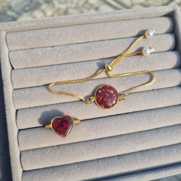 Rose Preserved Resin Jewelry Combo – Heart Ring & Round Bracelet