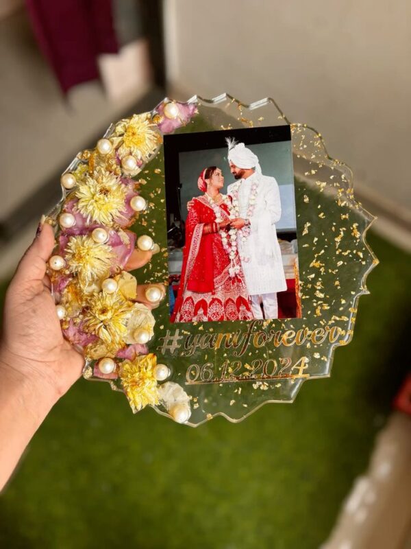 Transparent Round Resin Frame – Customised Memory Keepsake